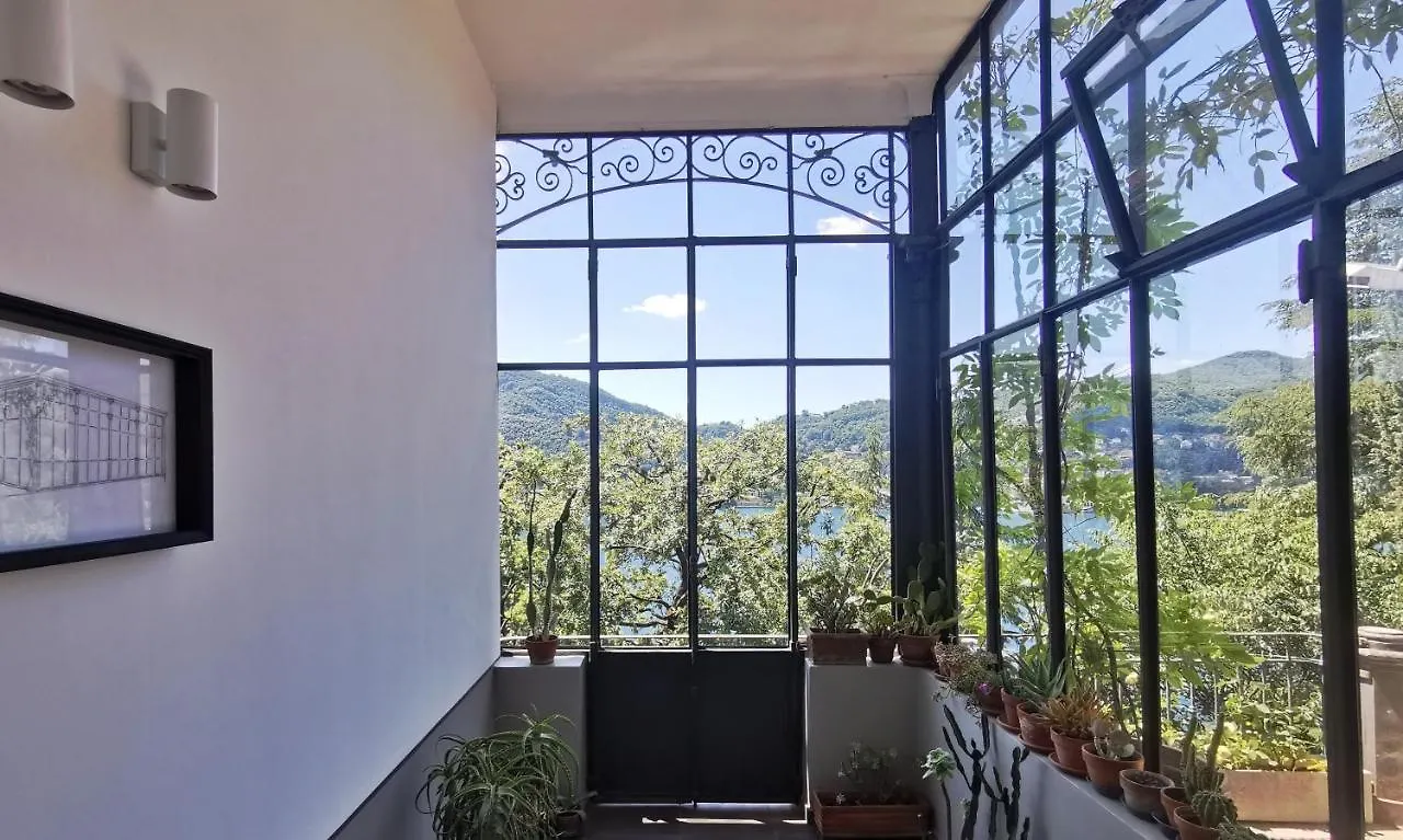 Veranda Lake View Como