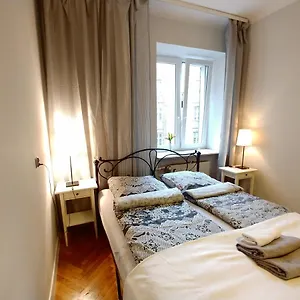 https://warszawa-centrum-wiejska-15-kamienica.warsawhotelspoland.com