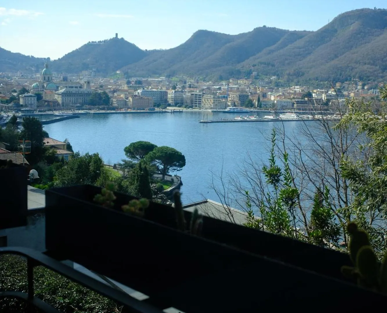 Veranda Lake View Como